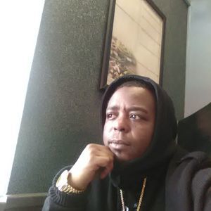 Meet your Posher, Gregory